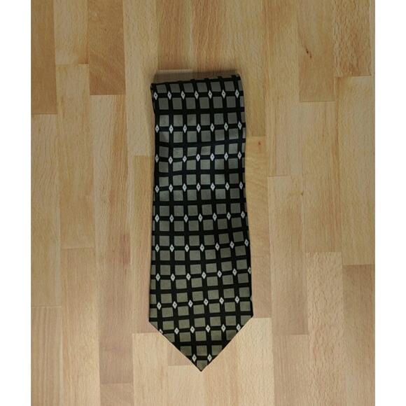 Tongue Tied Silk Tie - Size O/S - GUC - Picture 1 of 5